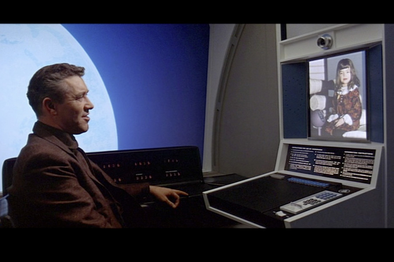 Illustration for article titled These Videophone Concepts Are Cooler Than Your iPhone's FaceTime